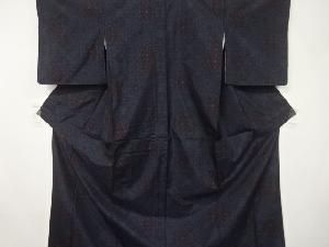 襷に花菱模様織出し本場泥大島紬着物